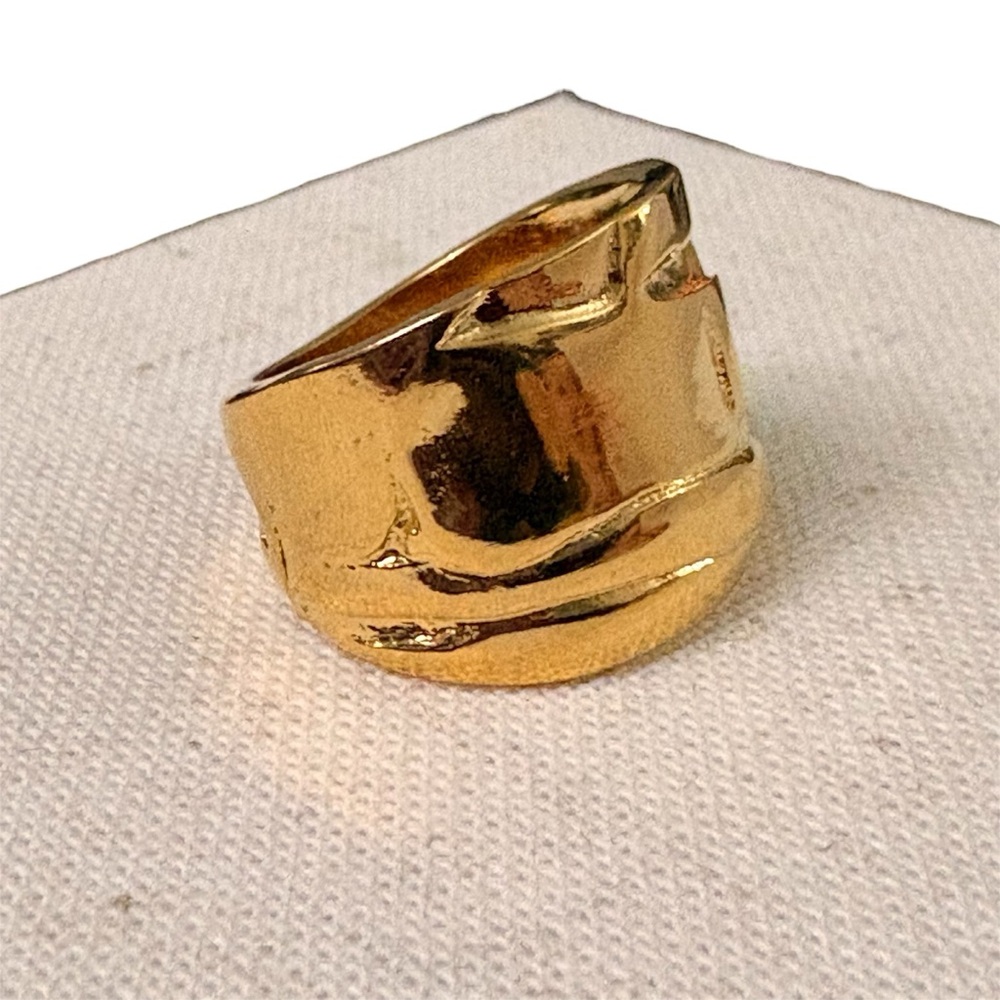Gold Hammered Ring 24k Gold Plated Size 7 - Picture 3 of 8